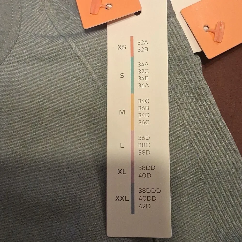 2 Gray Seamless Brami Colsie Small New With Tags